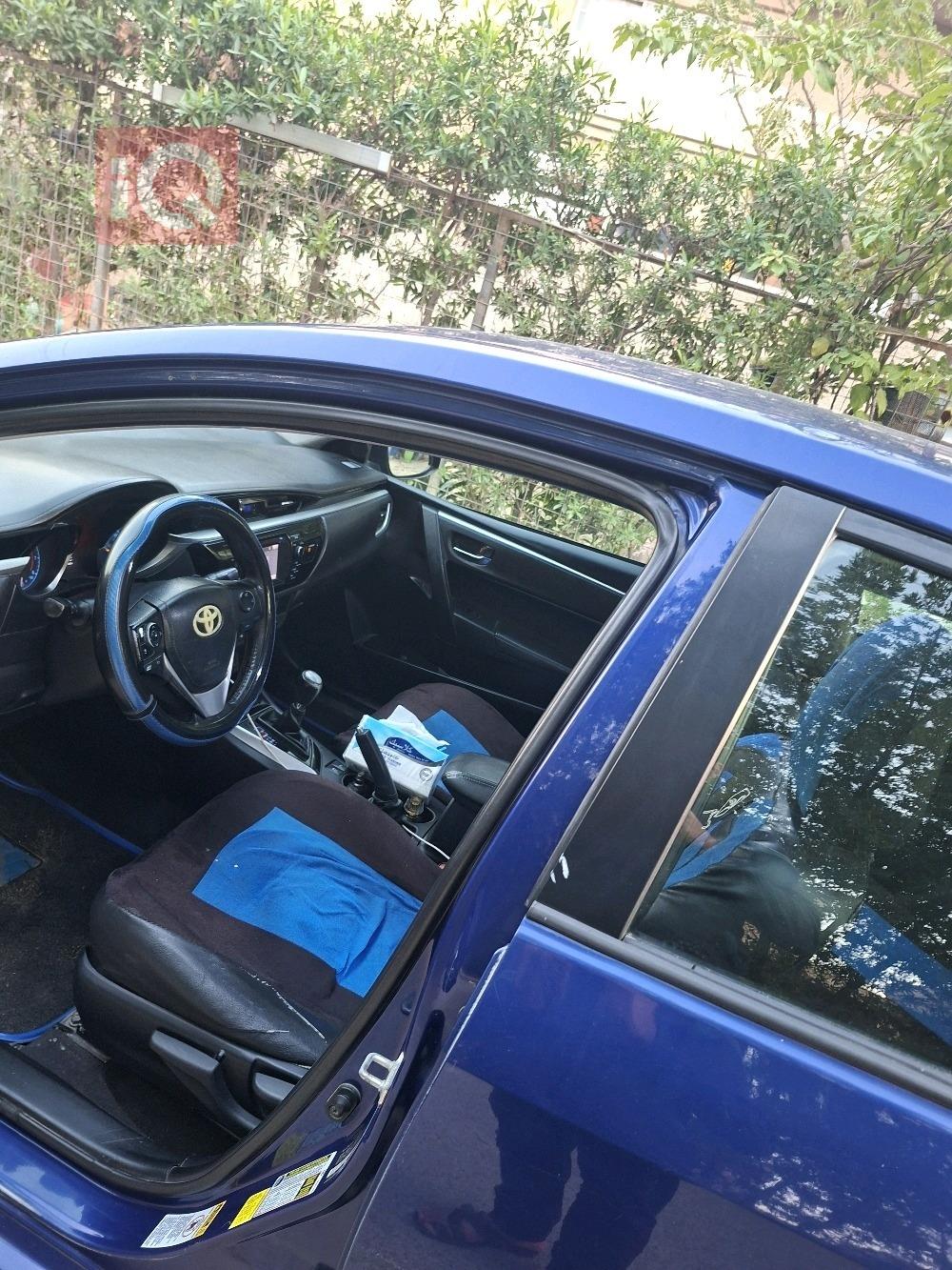 تۆیۆتا کۆرۆلا